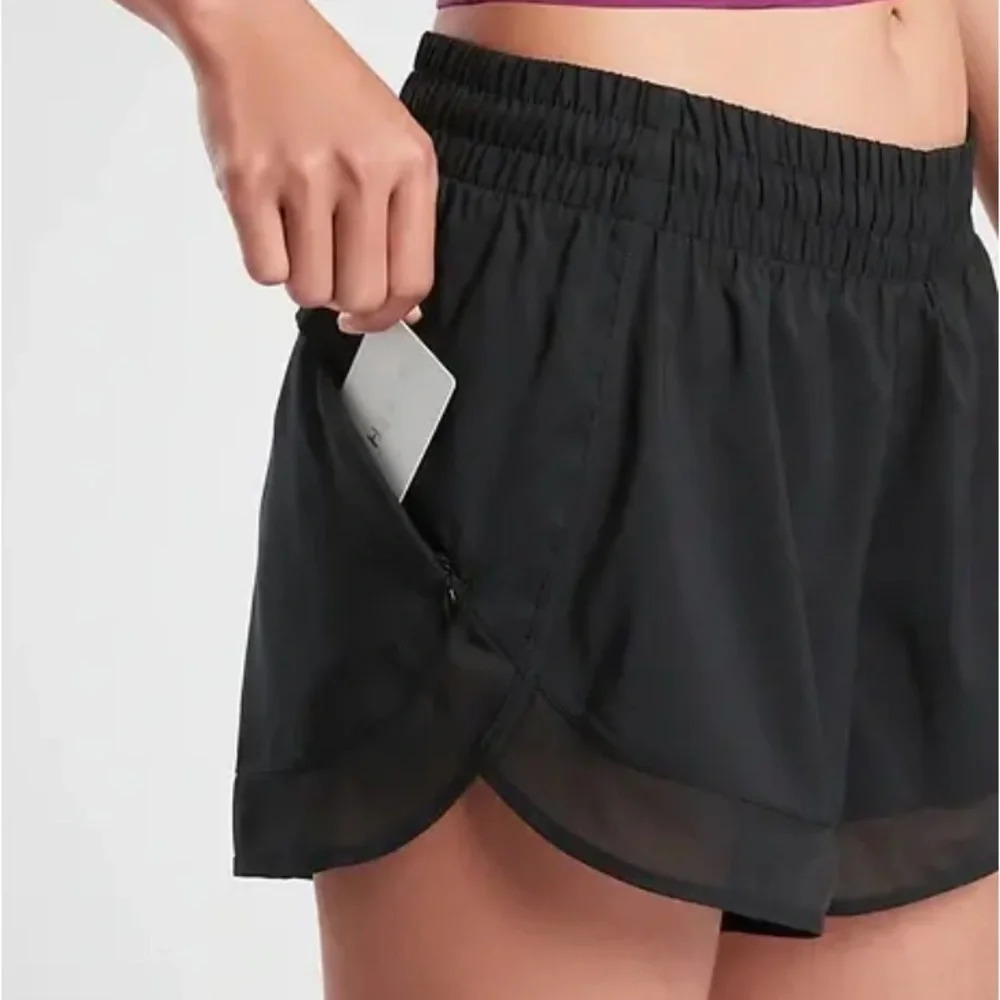 Athleta Mesh Racer Run Short Black Sz XS